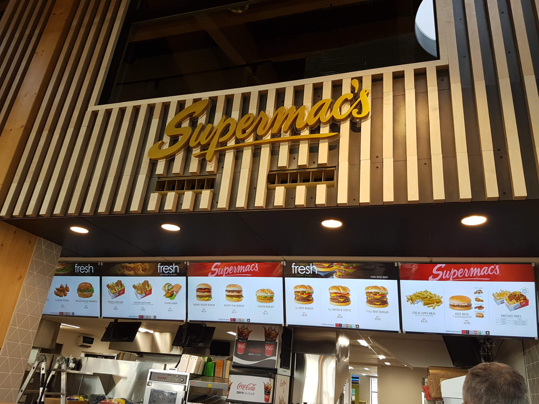 Supermacs & Drive Thru Park Rí